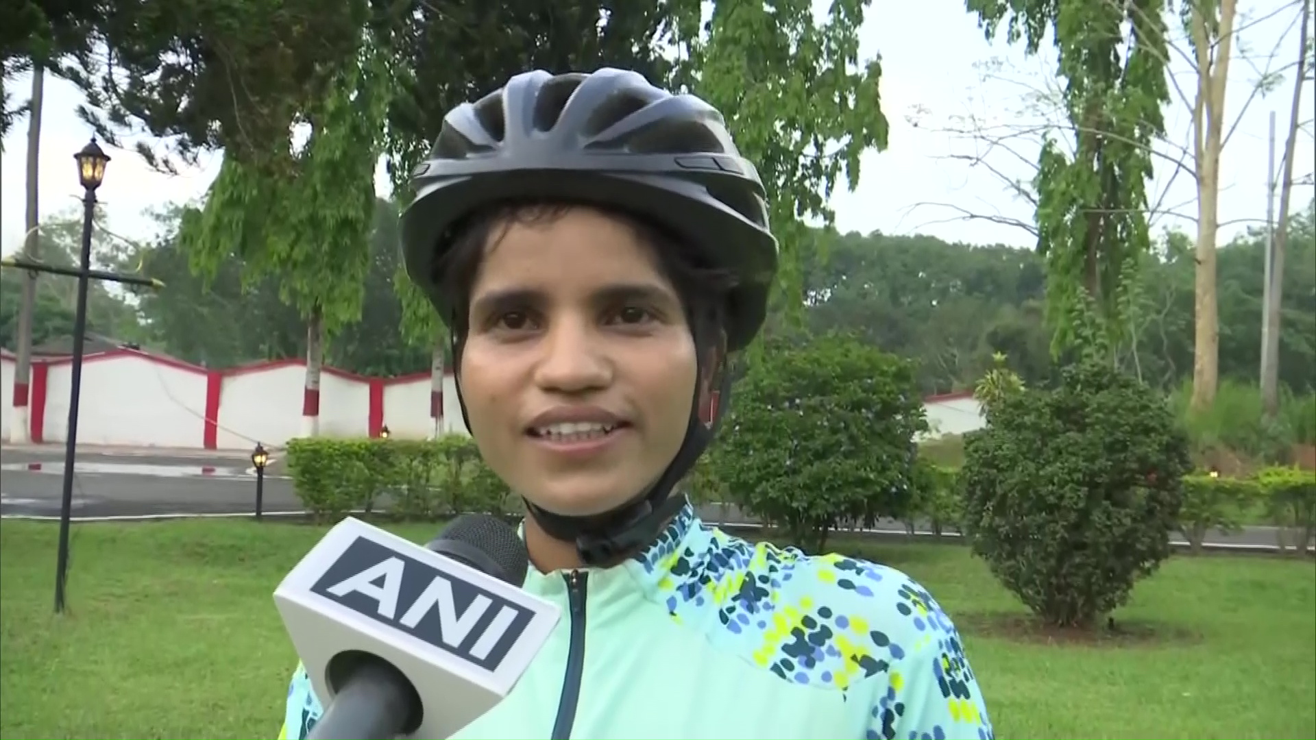 MP solo cyclist Aasha Malviya