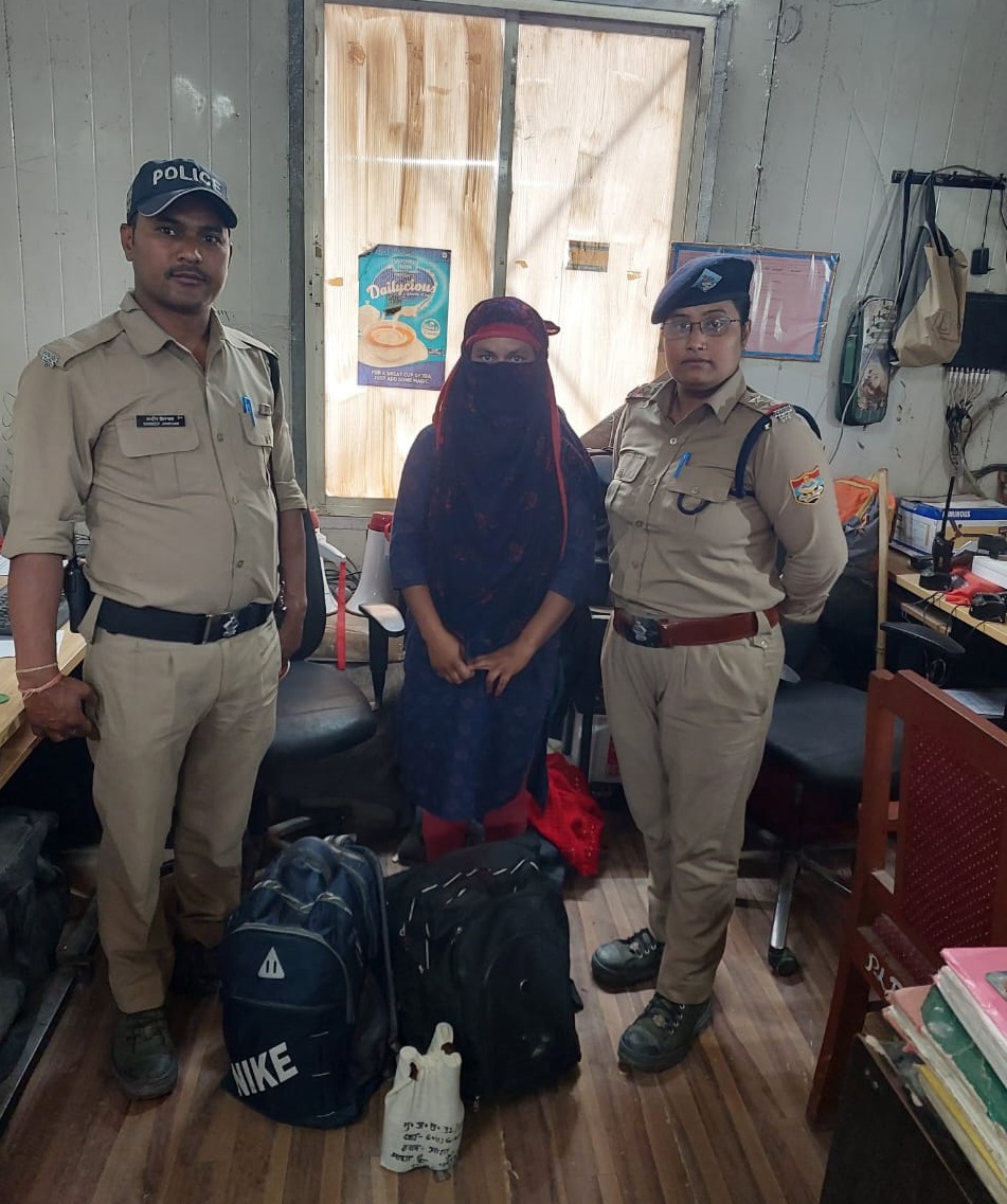 Police Arrested Three Nepali People With liquor i