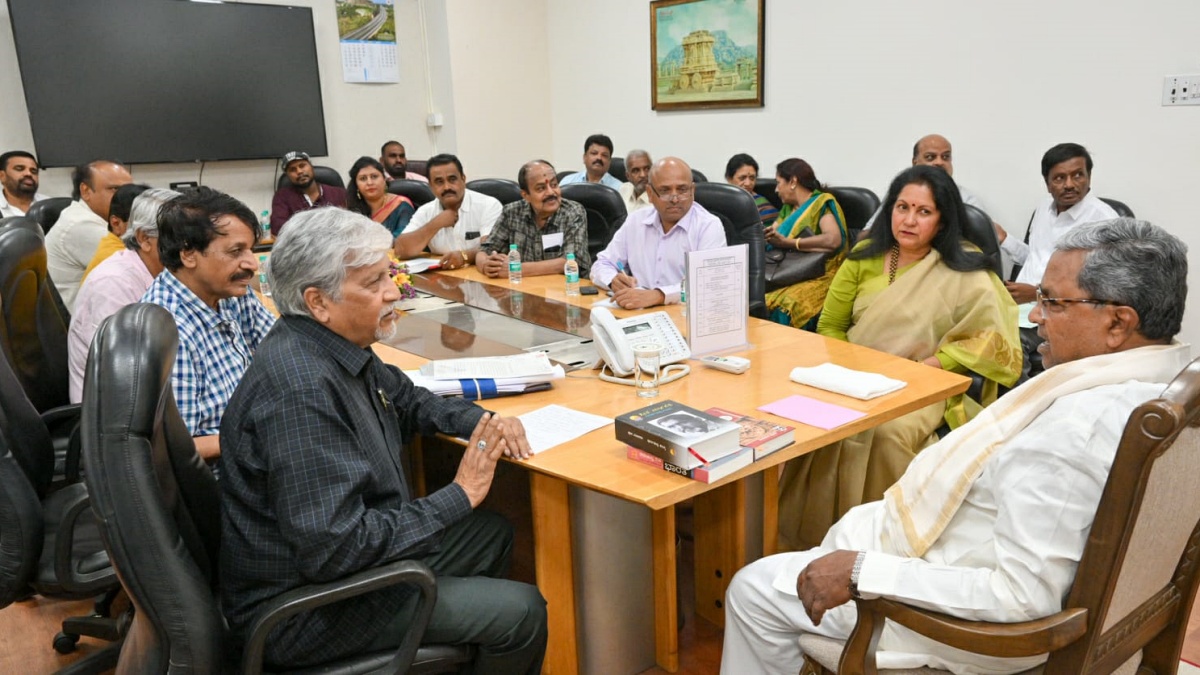 Rajendra Singh Babu team requested CM to build film city in Mysore