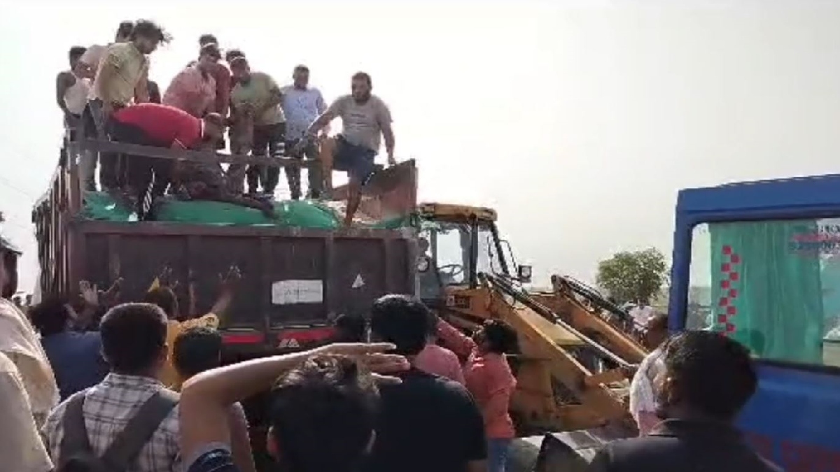 road accident in rohtak sampla