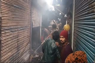 20 shops burnt in fire in Hazaribag daily market