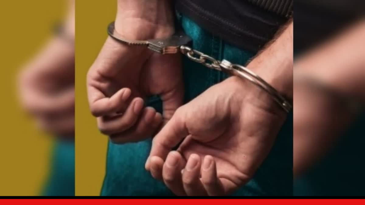 DELHI POLICE ARREST SERIAL KILLER