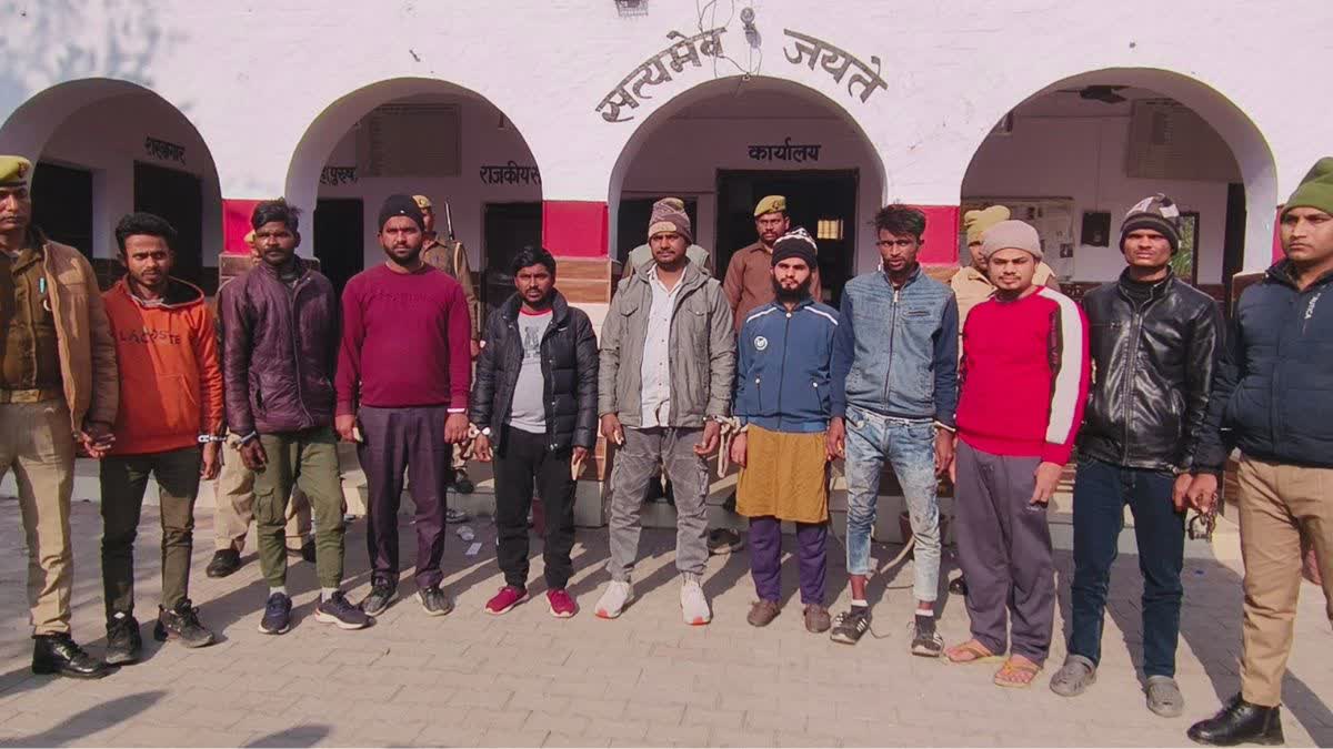 संभल हिंसा में 9 और उपद्रवियों को पुलिस ने किया गिरफ्तार.