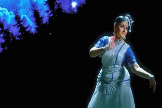 NILAKANAV MOHINIYATTAM PERFORMANCE  CHANDRAYAN 3 VICTORY CELEBRATION  SCIENCE FICTION DANCE ADAPTATION  nilakkanav crown theatre kozhikode