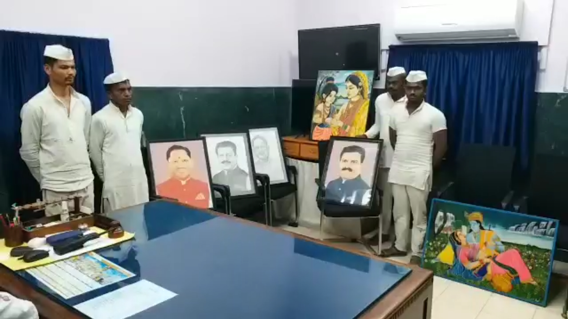 Canvas school in Raipur Central Jail