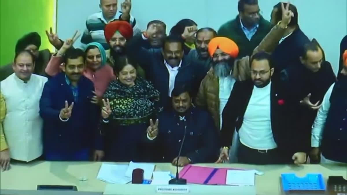 Ahead of the Supreme Court hearing on allegations of irregularities in the vote-counting process, Bharatiya Janata Party leader Manoj Sonkar resigned from the post of Chandigarh Mayor on Sunday.