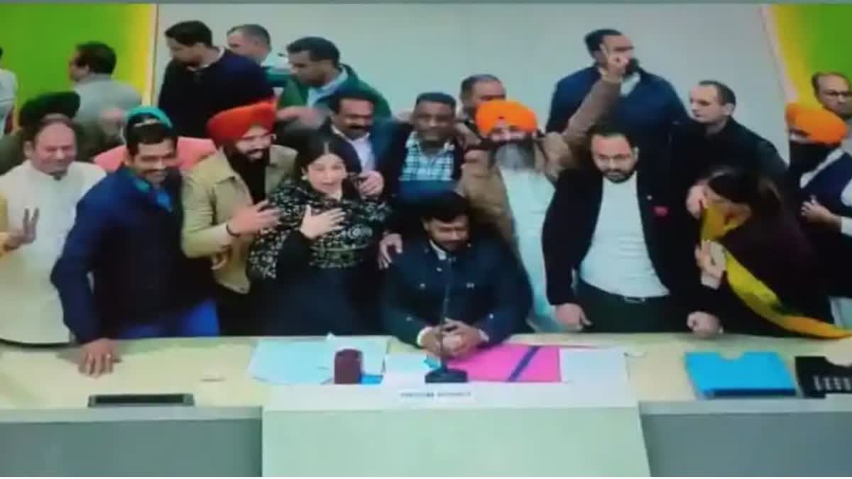 Chandigarh new mayor Manoj Sonkar resigned