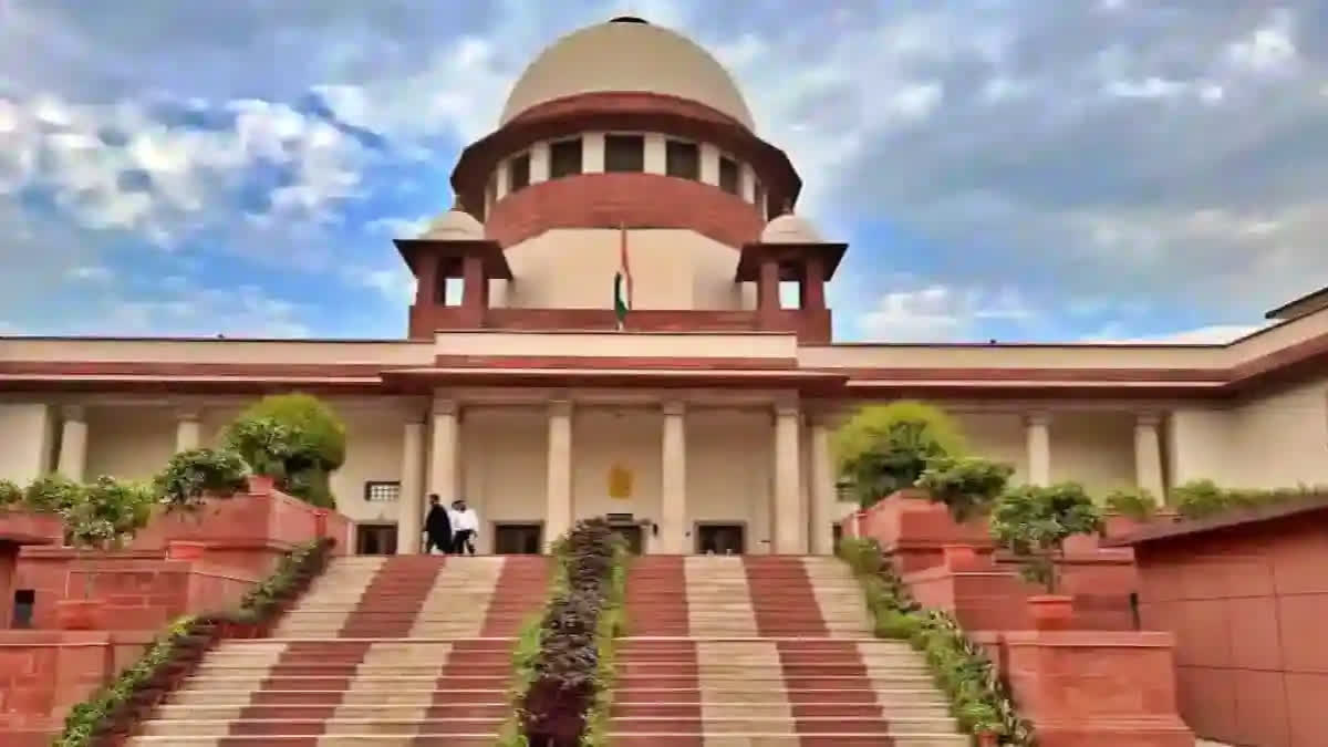 SC issues notice to Lok Sabha Secretariat and others on WB govt plea against Parliament Ethics Committee summons to WB senior officials in the matter relating to Sandeshkhali incident in West Bengal SC also stays the further proceedings in the matter.