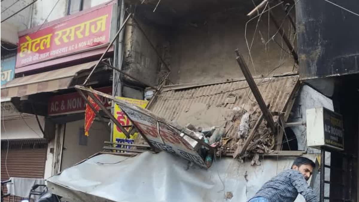 Hotel balcony collapsed