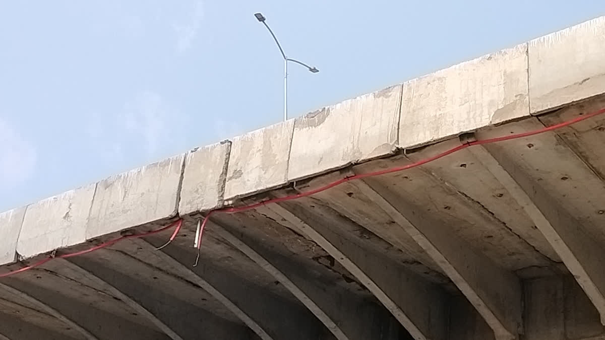 MLA Gogi opposed the laying of the slab of the new bridge on Ludhiana Ferozepur Road.
