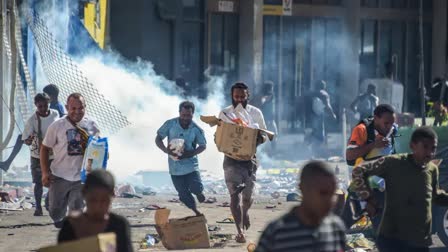 Papua New Guinea  tribal violence in Papua New Guinea  Papua New Guinea violence  പാപ്പുവ ന്യൂഗിനിയ ഗോത്ര സംഘര്‍ഷം  ഗോത്ര സംഘര്‍ഷം