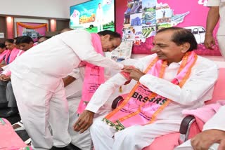 KCR in Telangana Bhavan