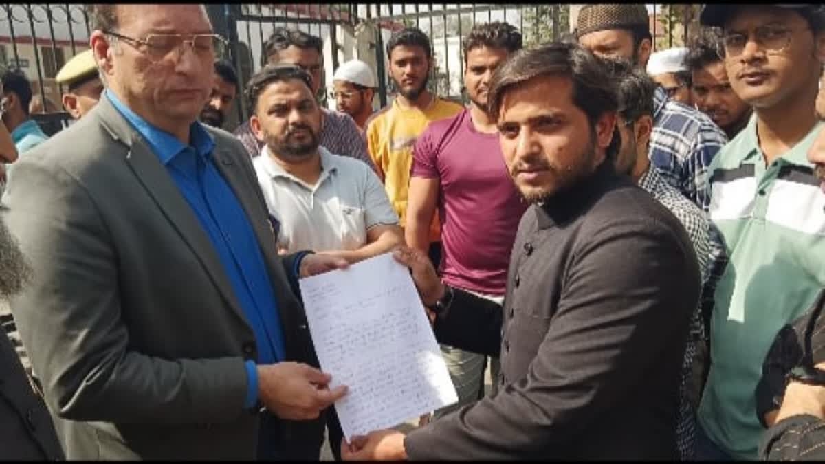 AMU students Registered their Protest and Submitted a Memorandum to the President of India