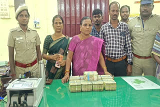 Flying squad seized Rs 45 lakh near Arakkonam due to parliament election