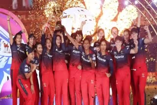 Etv BharatRCB women's team reached Bangalore