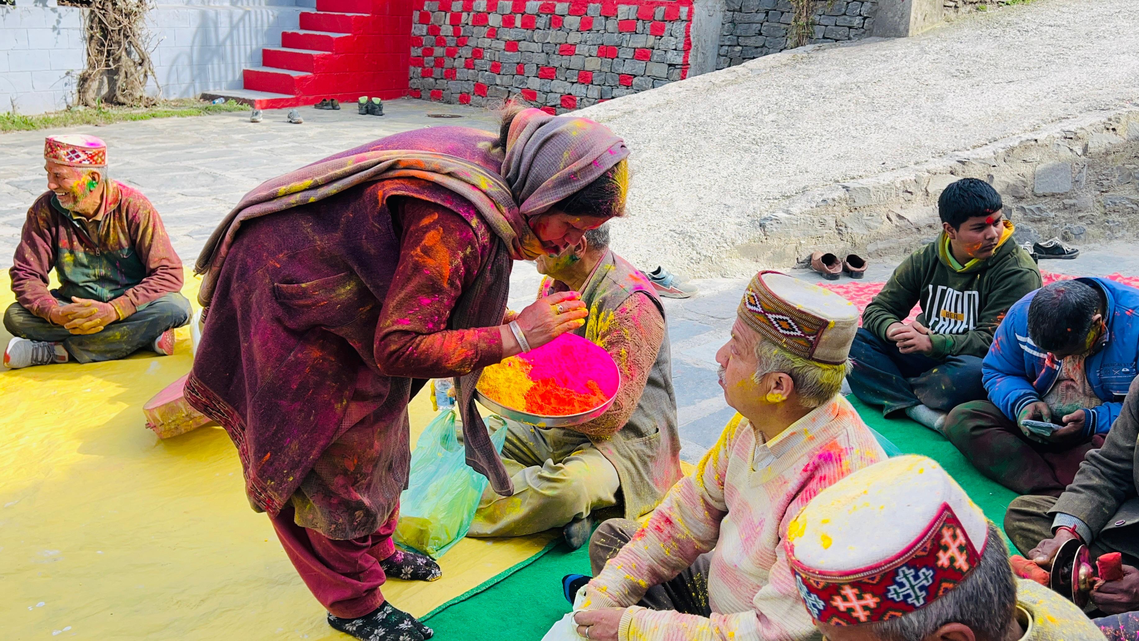 Holi festival begins in Lord Raghunath temple