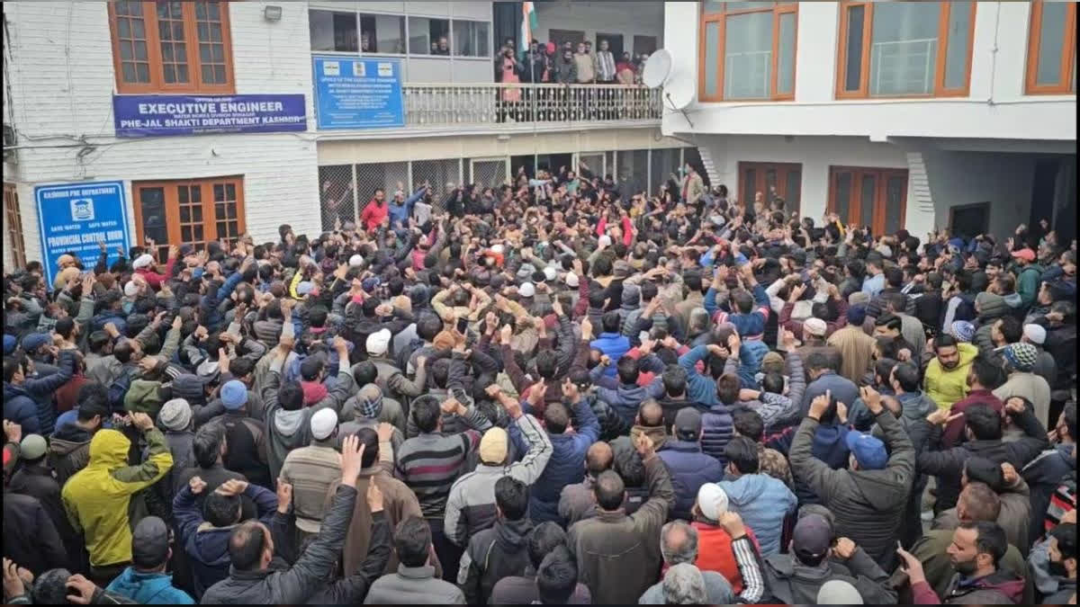 J&K Government Sets Up High-Powered Panel On Regularisation Of Daily Wagers