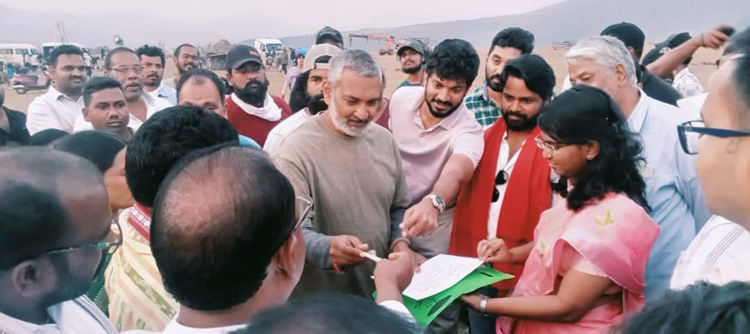 SS Rajamouli Wraps Up SSMB29 Odisha Schedule; Pics Ft Mahesh Babu ...