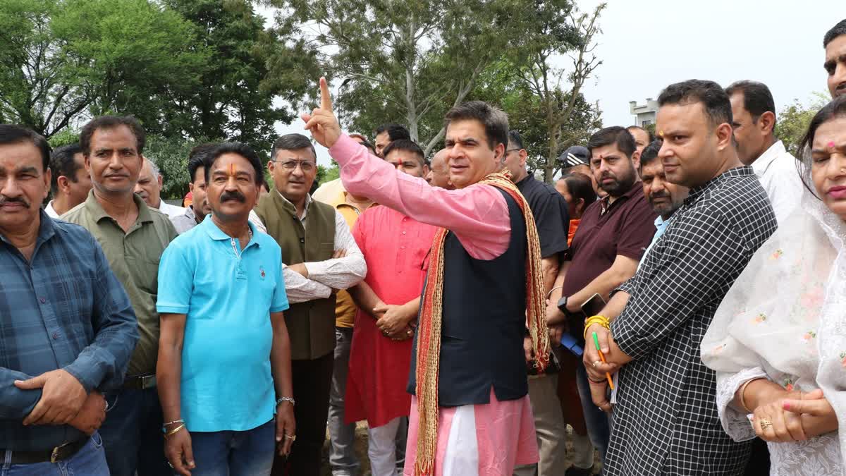 BJP JK President Ravinder Raina during party campaign meeting