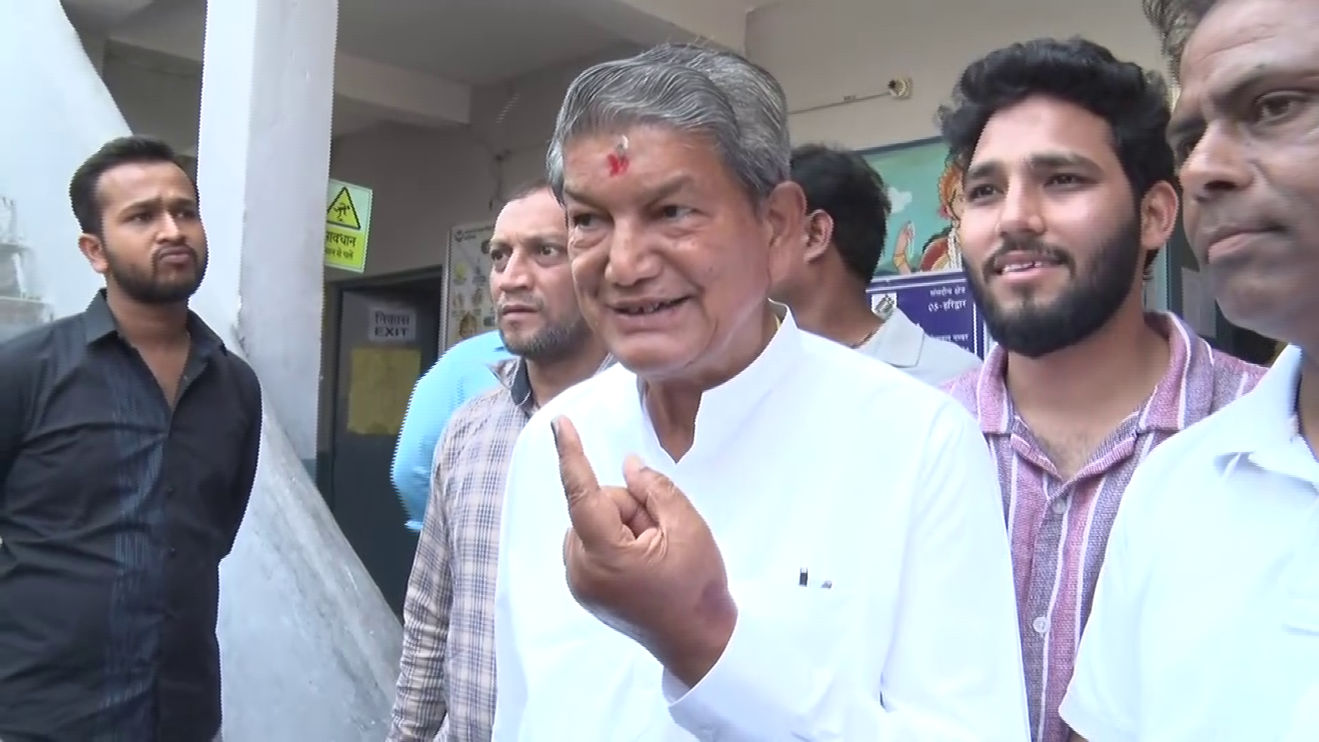 Harish Rawat Cast Their Vote