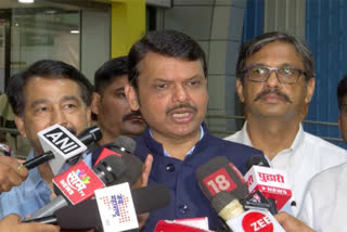 Maharashtra Deputy Chief Minister Devendra Fadnavis, along with his wife and mother, cast his vote at the Dharampeth Hindi High School polling booth in Nagpur on Friday.  After casting his vote, he expressed his happiness and said that the festival of democracy had begun in the country and urged people to exercise their franchise.