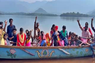 in-the-lok-sabha-election-tribal-people-came-by-boat-and-cast-their-votes-in-kanyakumari