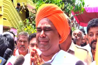 Dingaleshwar Swamiji shed tears