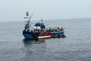 ماہی گیری کے لیے ایل ای ڈی ہائی پاور لائٹس استعمال کرنے پر 46 ماہی گیروں کے خلاف کاروائی