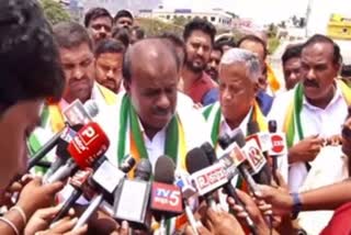 Former CM HD Kumaraswamy spoke to the media.