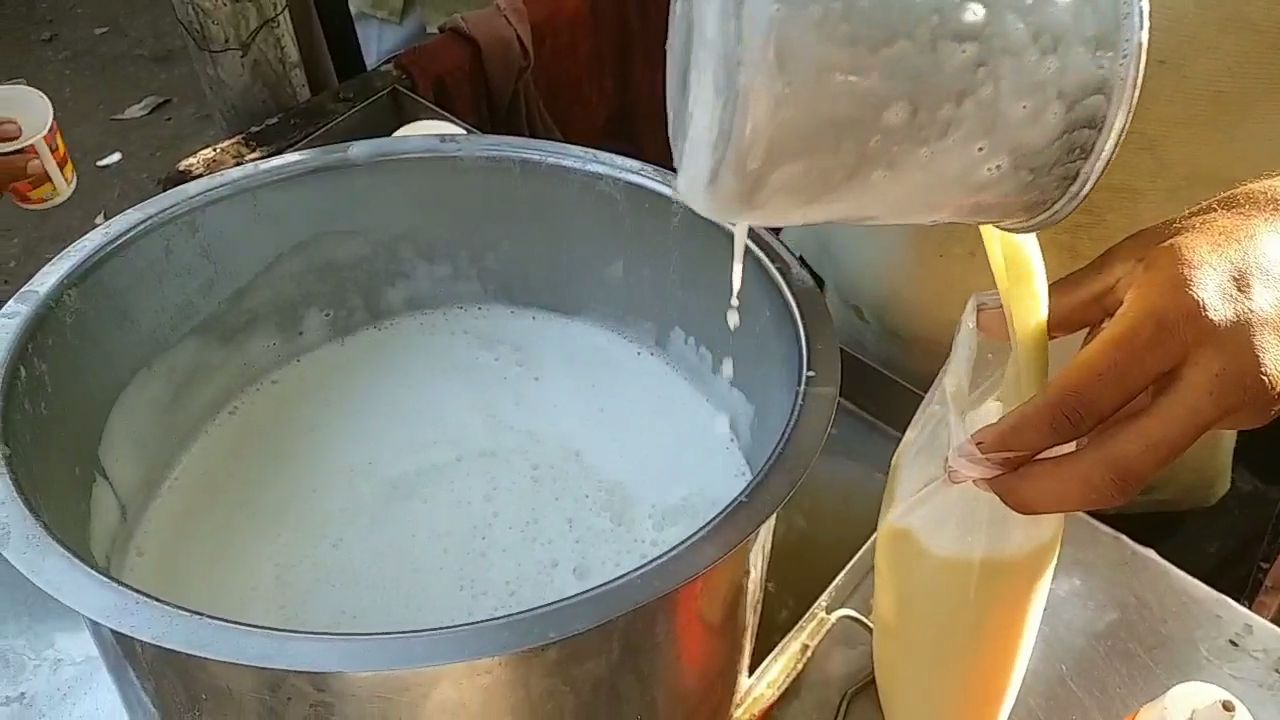 આકરી ગરમીથી રાહત આપતો શેરડીનો રસ