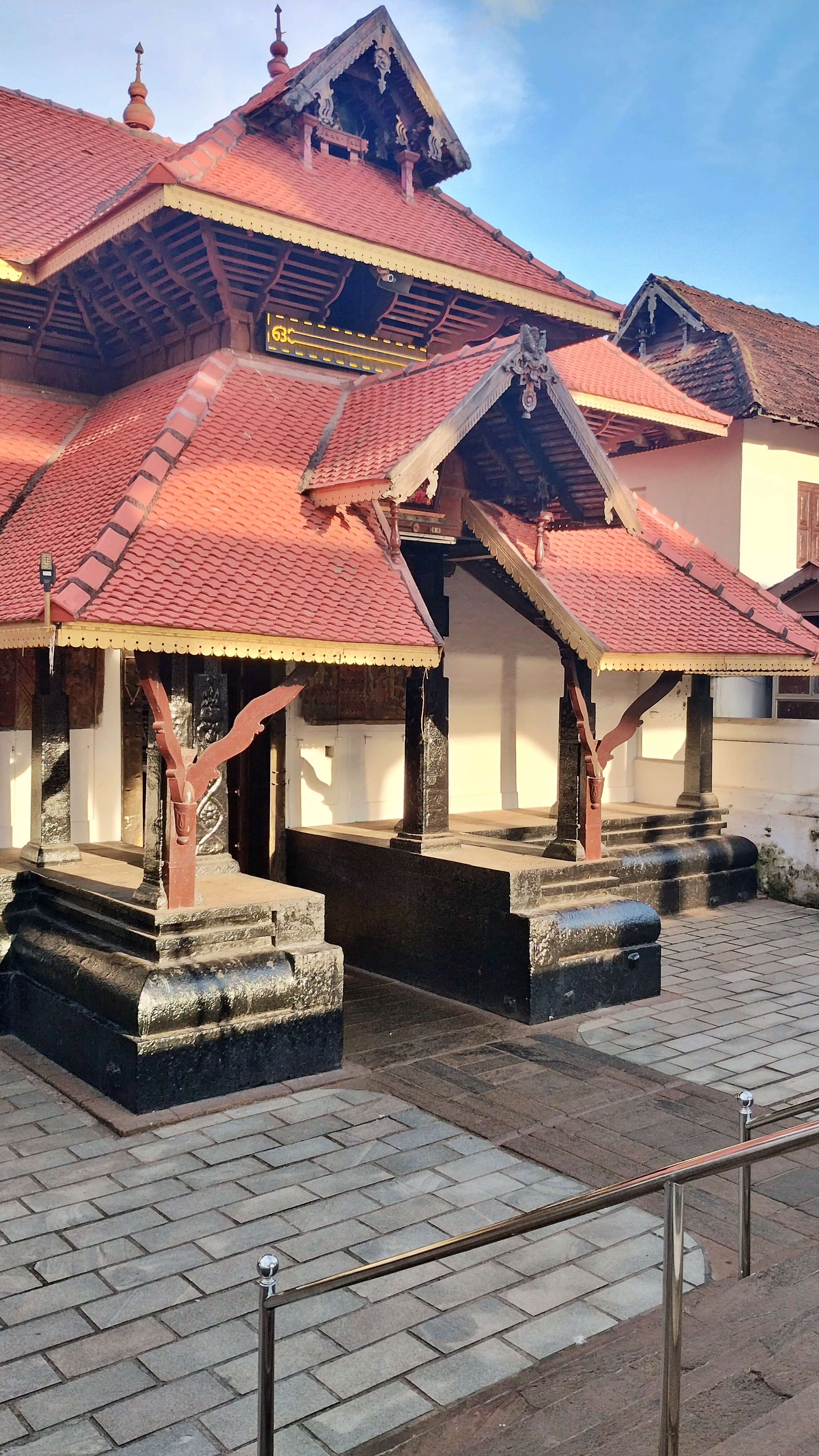 KOTTAYAM Tourism BEST TOURIST DESTINATIONS IN KERALA KOTTYAM TOURIST SPOTS FAMOUS TOURIST SPOTS IN KERALA