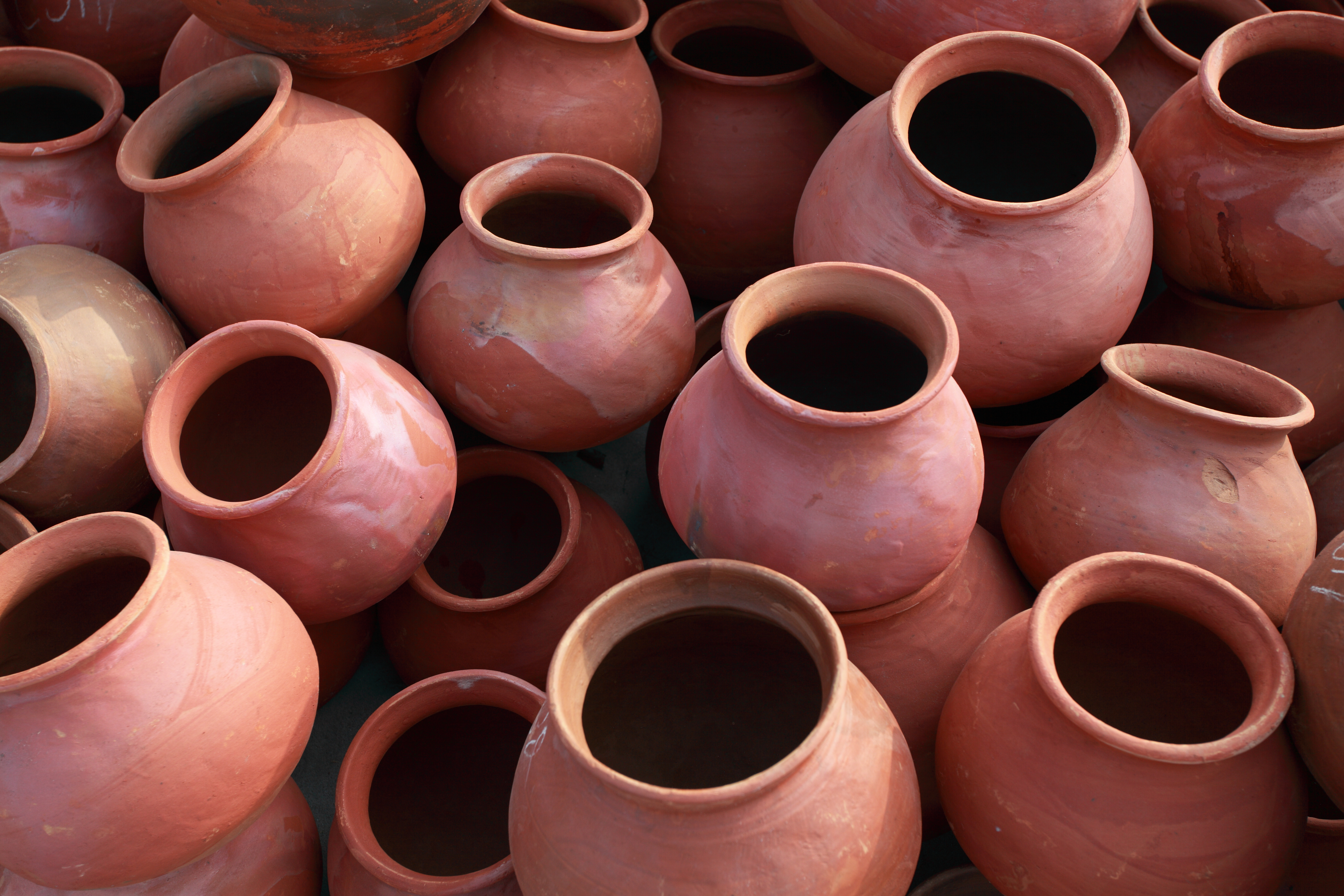TIPS FOR CLEANING CLAY POTS BENEFITS OF DRINKING POT WATER CLEANING TIPS ಮಣ್ಣಿನ ಮಡಕೆ
