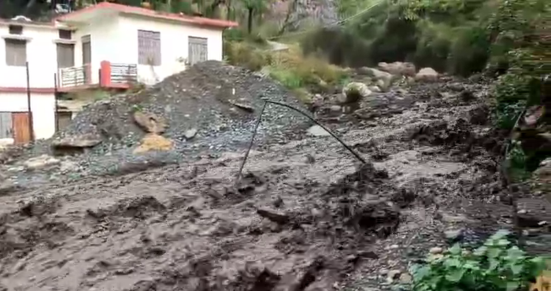 Drain Overflows in Pipalkoti