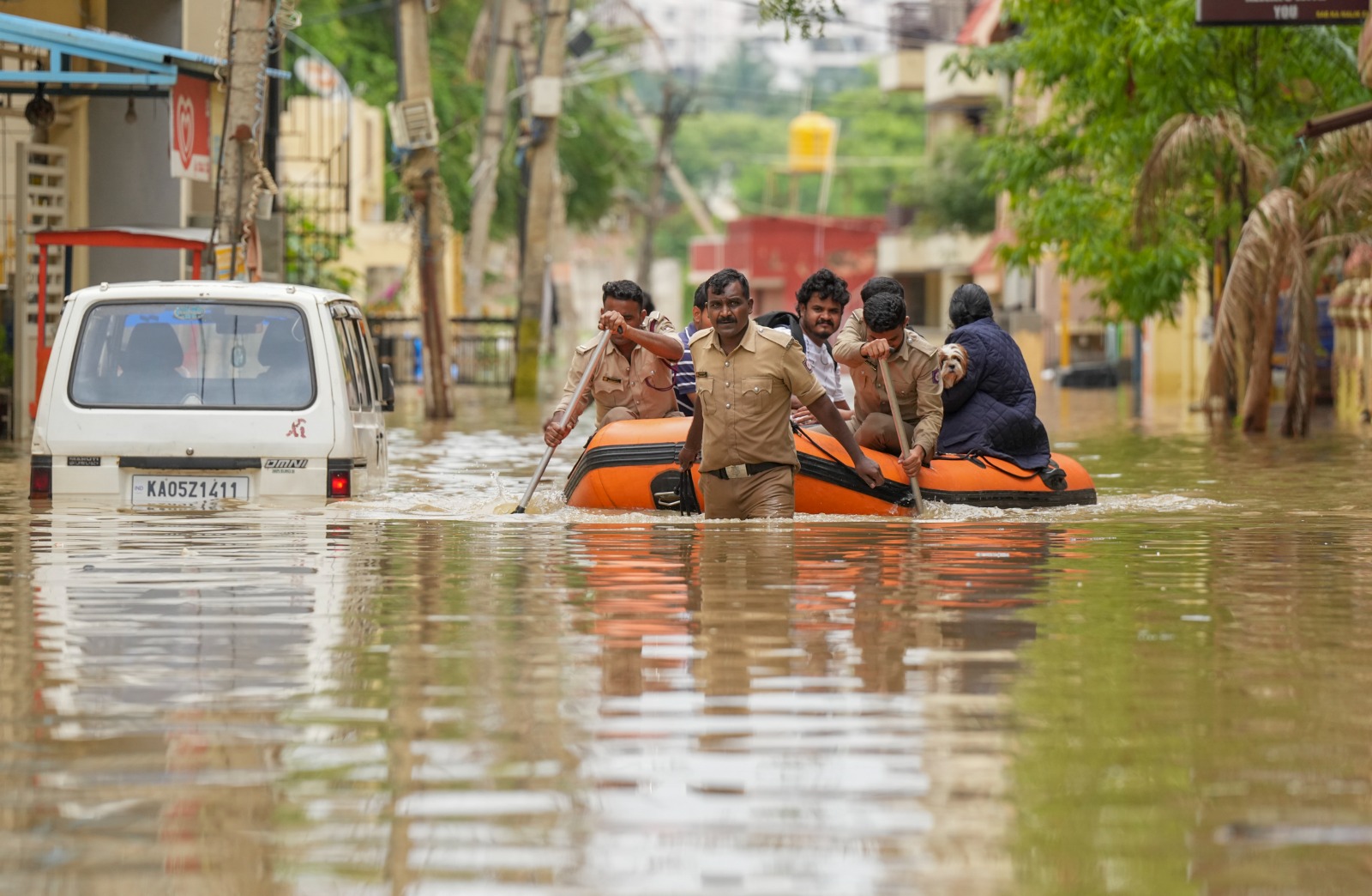 Heavy Rains Flooded In Bengaluru