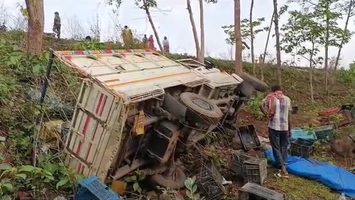 Pakur Road Accident