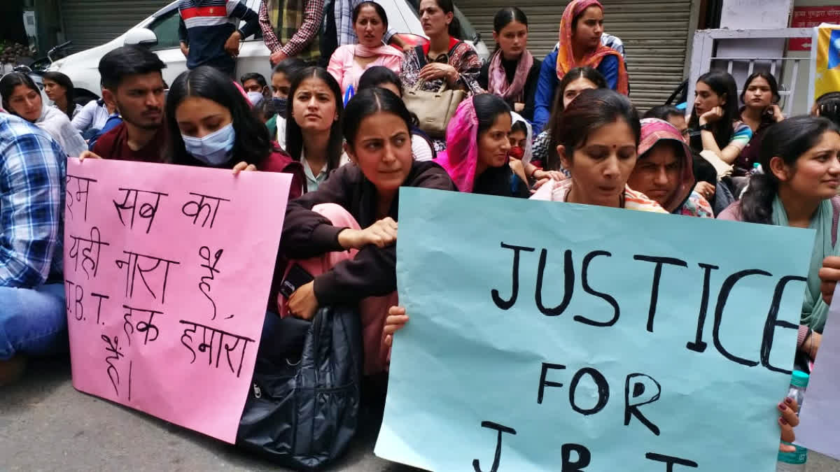 himachal trained jbt protest