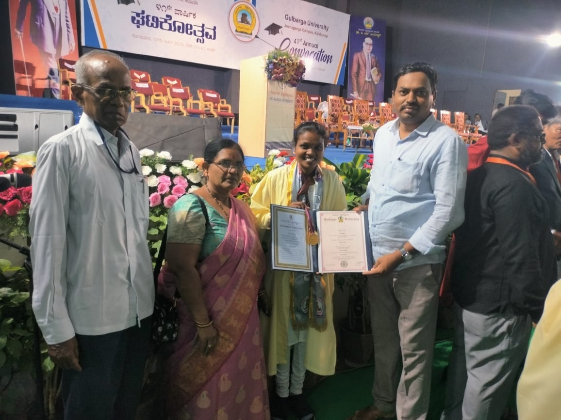 student-lakshmi-received-6-gold-medals-from-gulabarga-university