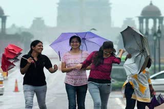 دہلی، این سی آر کے کئی علاقوں میں بارش سے موسم خوشگوار