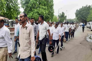 Vadodara Rath Yatra 2023 : વડોદરામાં રામનવમીની ઘટનાને લઈને રથયાત્રામાં પોલીસનો લોખંડી બંદોબસ્ત, રુટ પર રિહર્સલ