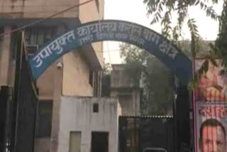 CBI caught mcd junior assistant red handed