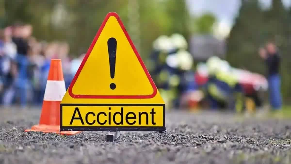 ഷെയ്ഖുപുരയിൽ വാഹന അപകടം  ACCIDENT IN PAKISTAN  SHEIKHUPURA ACCIDENT  പാകിസ്ഥാന്‍ വാഹനാപകടം