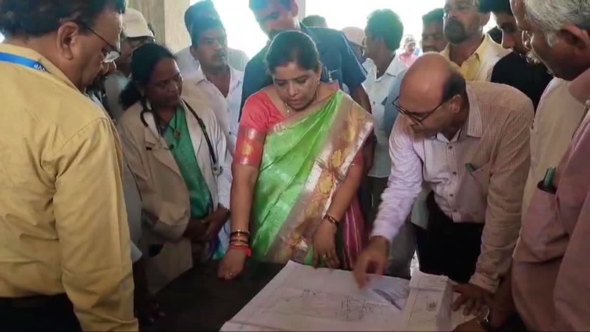 minister_sandhya_rani_visited_government_hospital