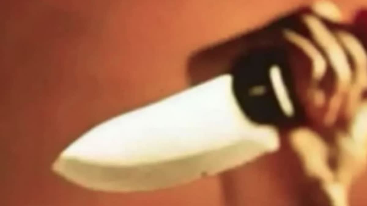 दिल्ली में युवक की चाकू मारकर हत्या