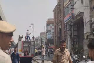 आग से लाखों का नुकसान