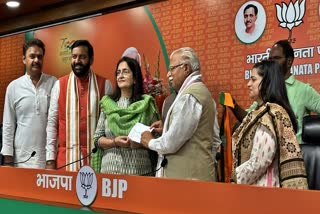 കിരൺ ചൗധരി ബിജെപിയിൽ ചേർന്നു  കോൺഗ്രസ്  KIRAN CHOUDHRY JOINED BJP  KIRAN CHOUDHRY RESIGNATION