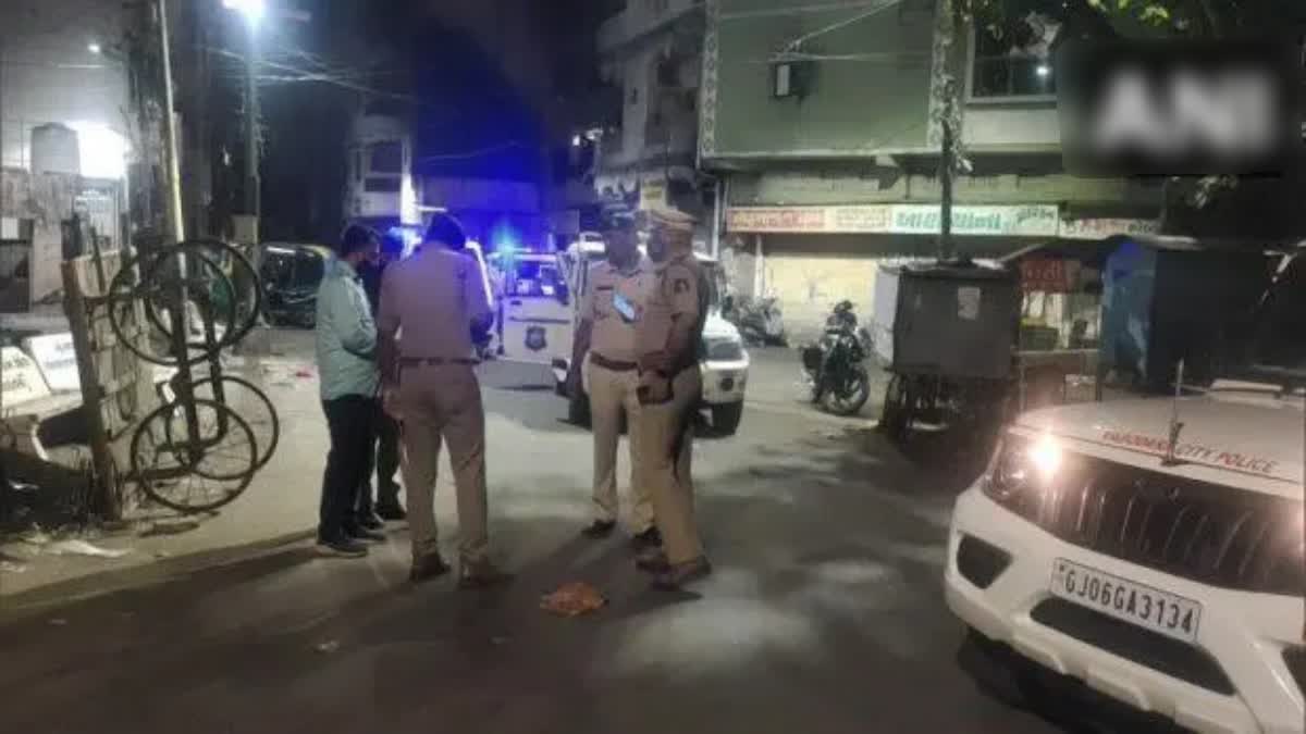 Ahmedabad Crime: સોની વેપારીના ત્યાંથી 35.65 લાખના દાગીના રોકડની ચોરી