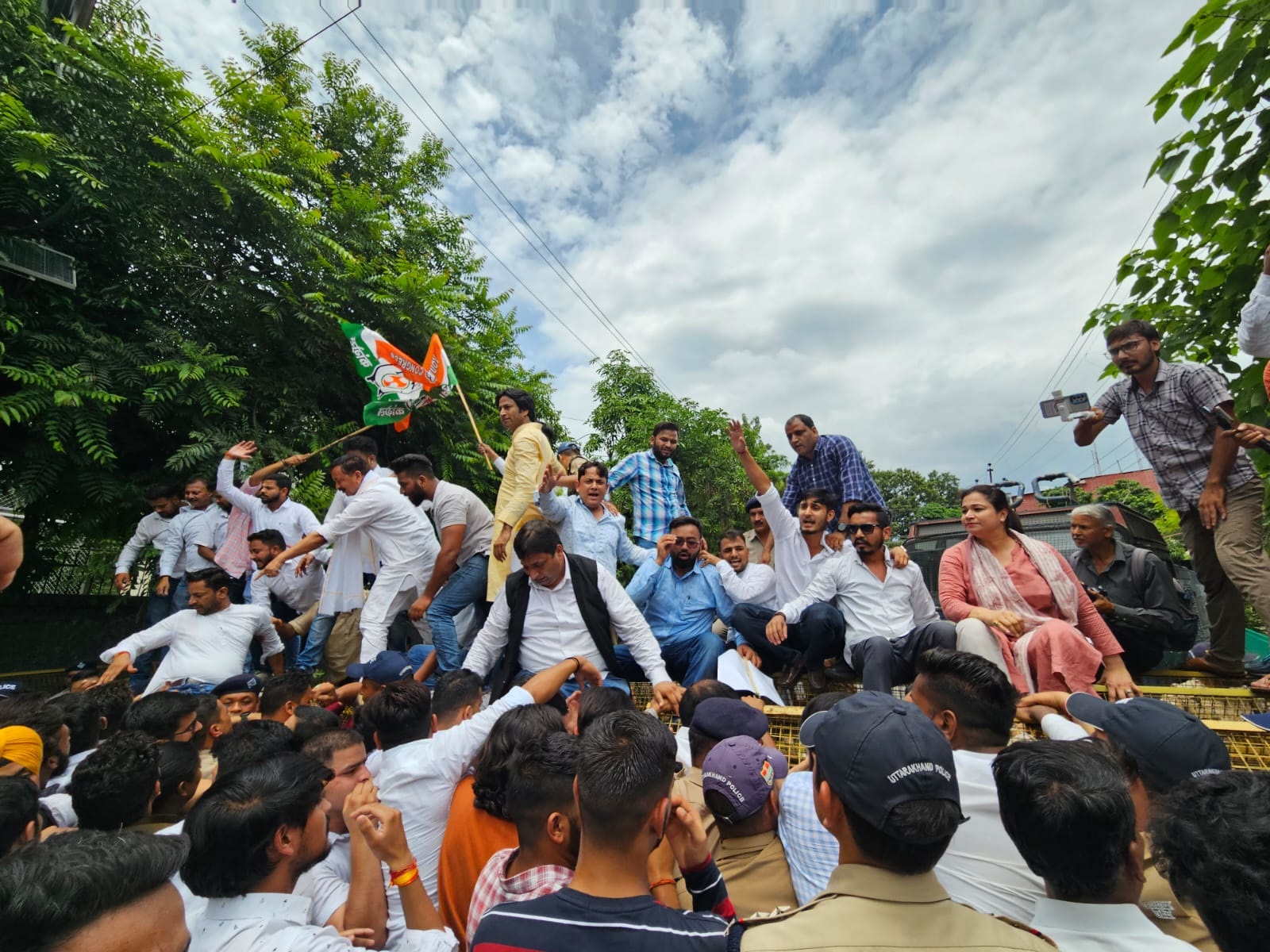 Congressman March to Secretariat in Dehradun