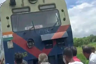 MEMU Train Escapes Accident in Odisha ETV BHARAT