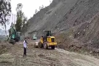 Jammu-Srinagar National Highway closed due to landslide