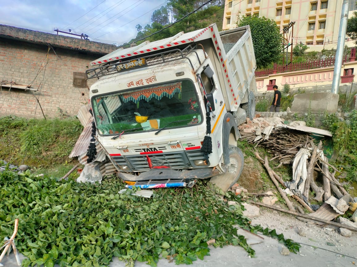 Dumper Accident Srinagar